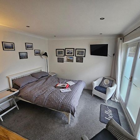 Apartamento Modern Immaculate Studio With Ac & Parking, Outside The Caz Bristol Exterior foto