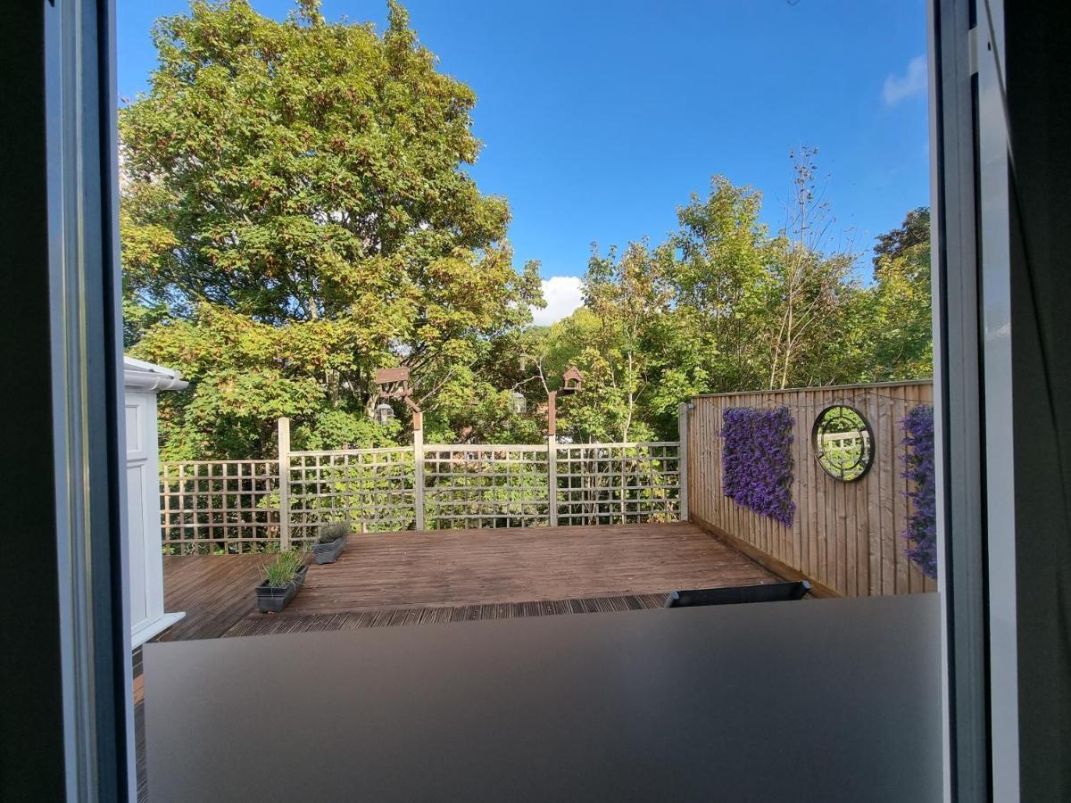 Modern Immaculate Studio With Ac & Parking, Outside The Caz Bristol Exterior foto