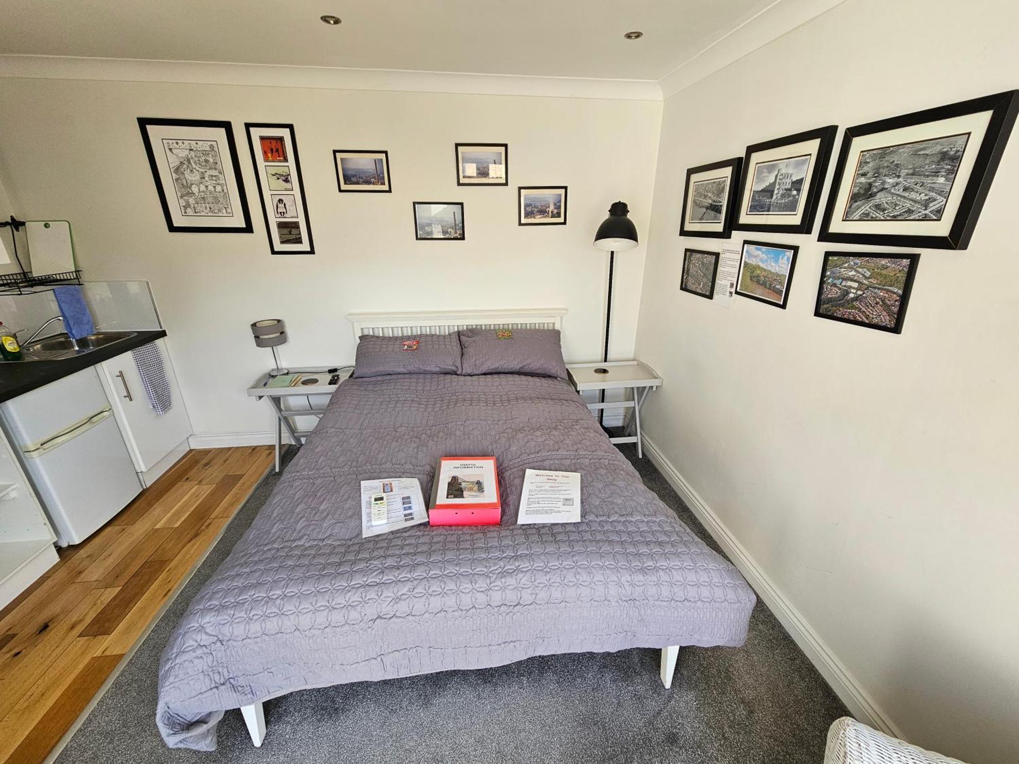 Apartamento Modern Immaculate Studio With Ac & Parking, Outside The Caz Bristol Exterior foto