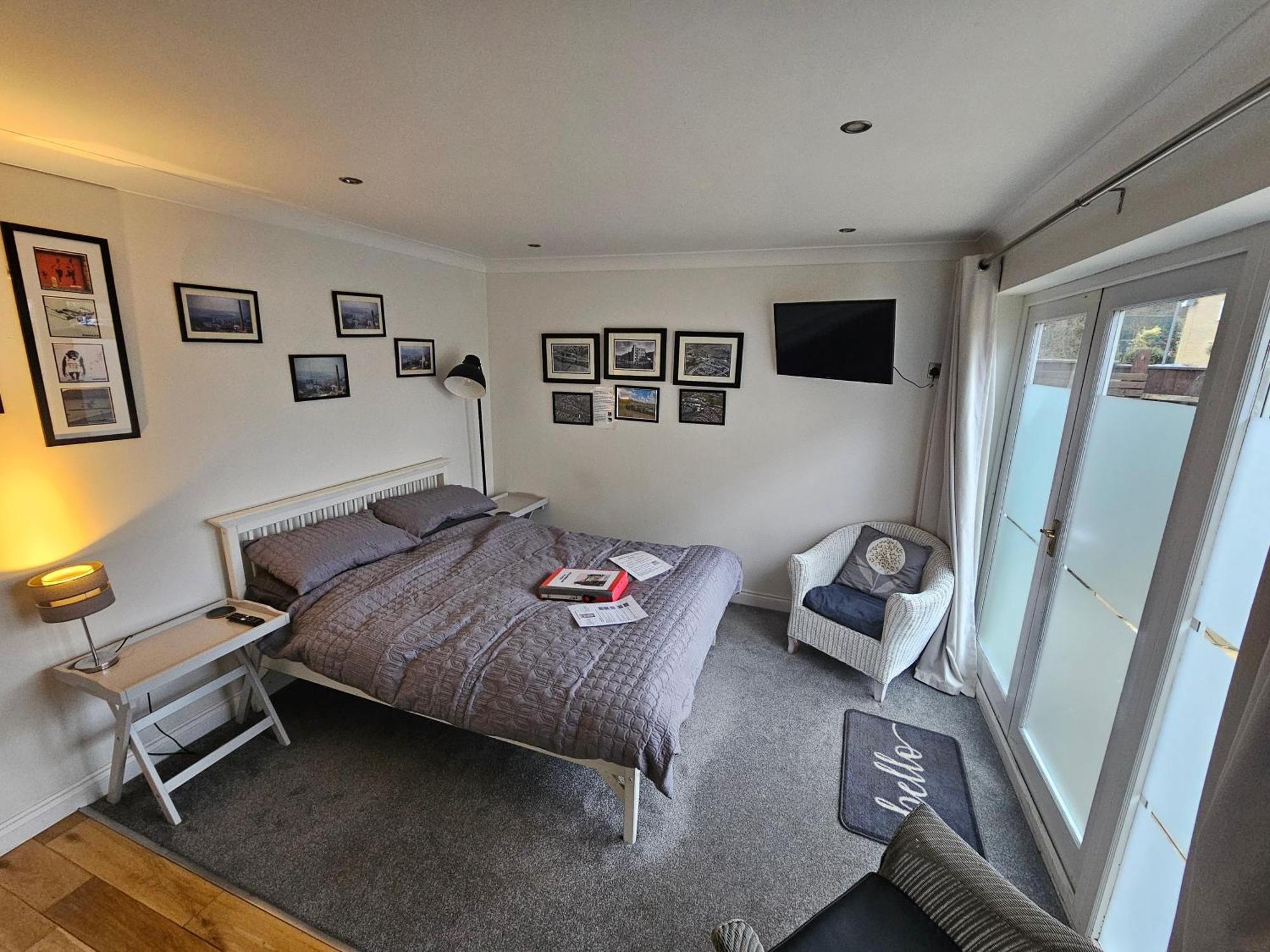 Apartamento Modern Immaculate Studio With Ac & Parking, Outside The Caz Bristol Exterior foto